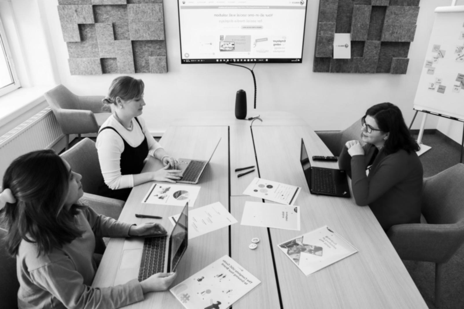 Client-side tracking compared to server-side analytics from an implementation perspective